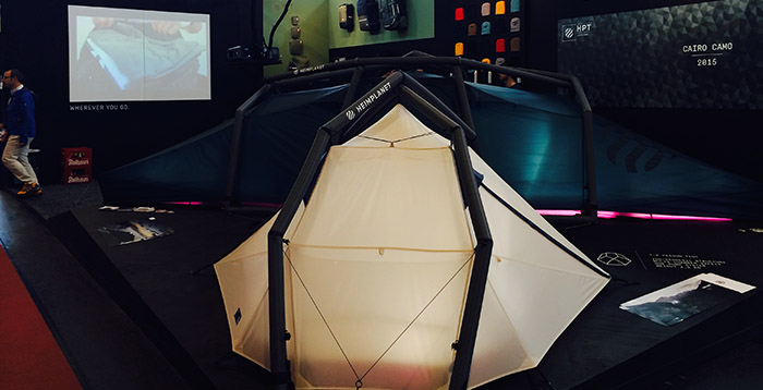 Inflatable tent