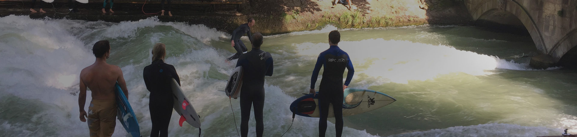 Munich Surfing: from ocean to river waves
